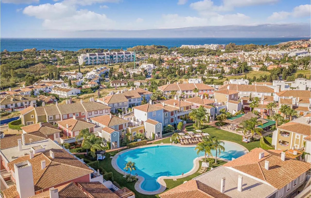 Beautiful Apartment In Estepona With Kitchen